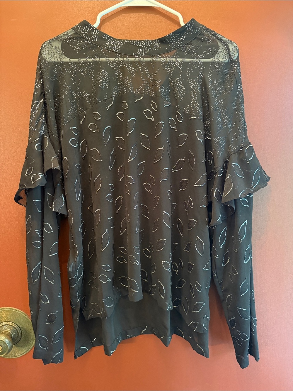 BCBG Max Azria Women's Black Leaf-Print Ruffle Sleeve Top
